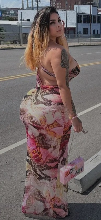 Request.. Thick Gorgeous 🇮🇷 Milf.. <> Loves taking D🍆 #FQx64KEm